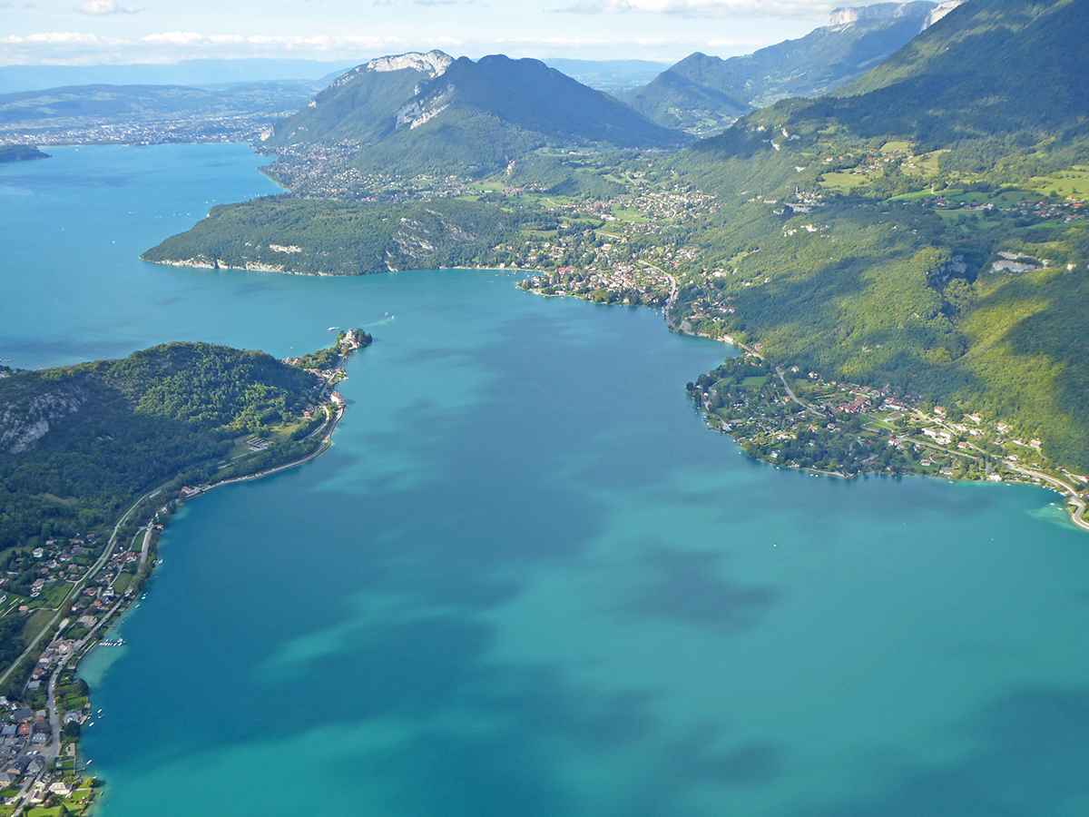 location bateau sans permis lac annecy